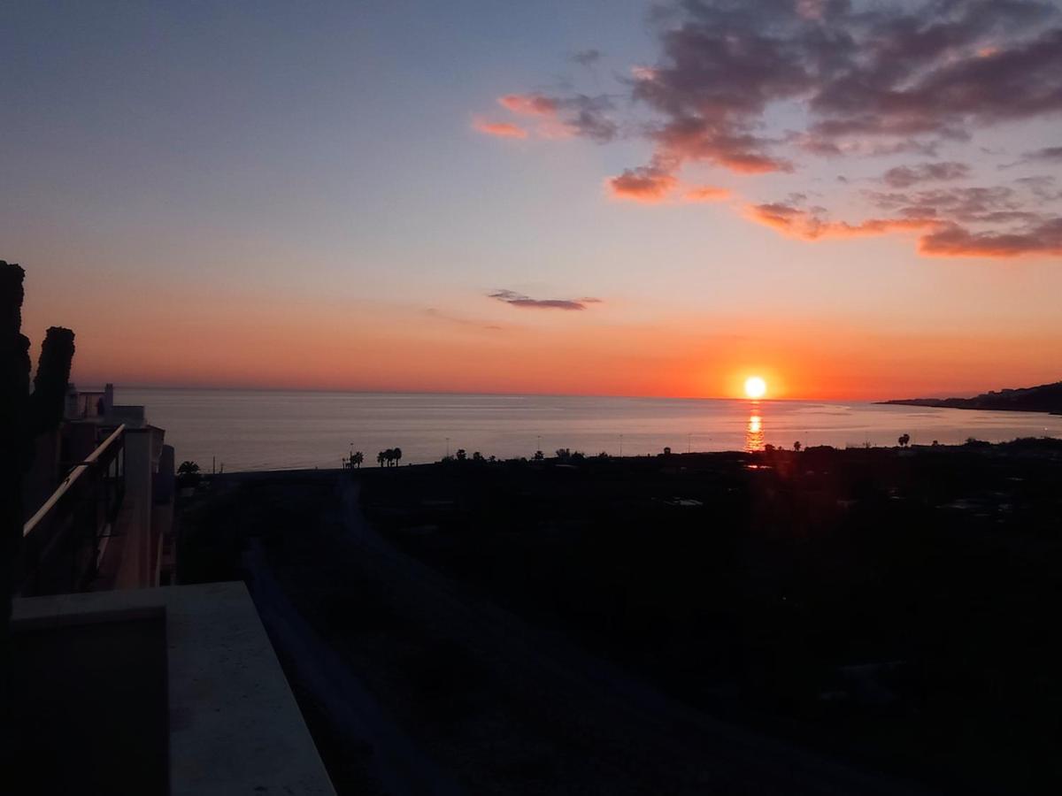 Апартаменты Mirador Penthouse, Centro Y Mar, Atico Grande Нерха Экстерьер фото